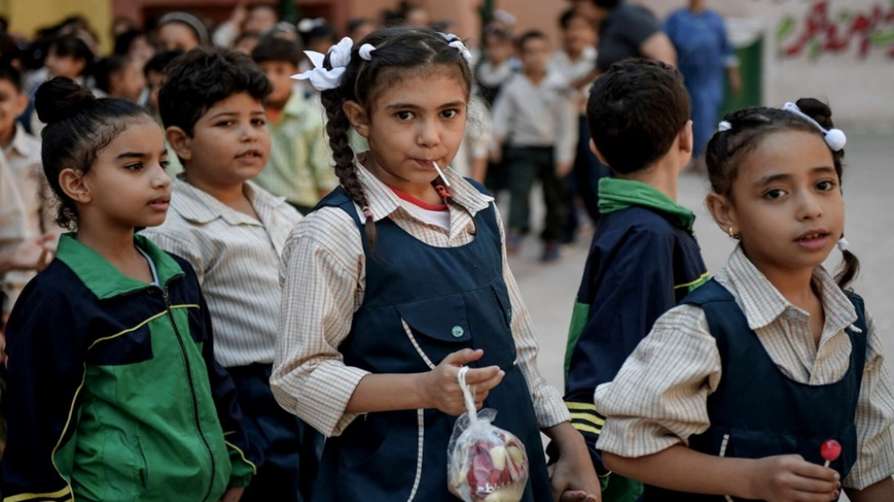 حقيقة تعطيل الدراسة غدًا السبت بمدارس مصر بعد جدل واسع بين أولياء الأمور